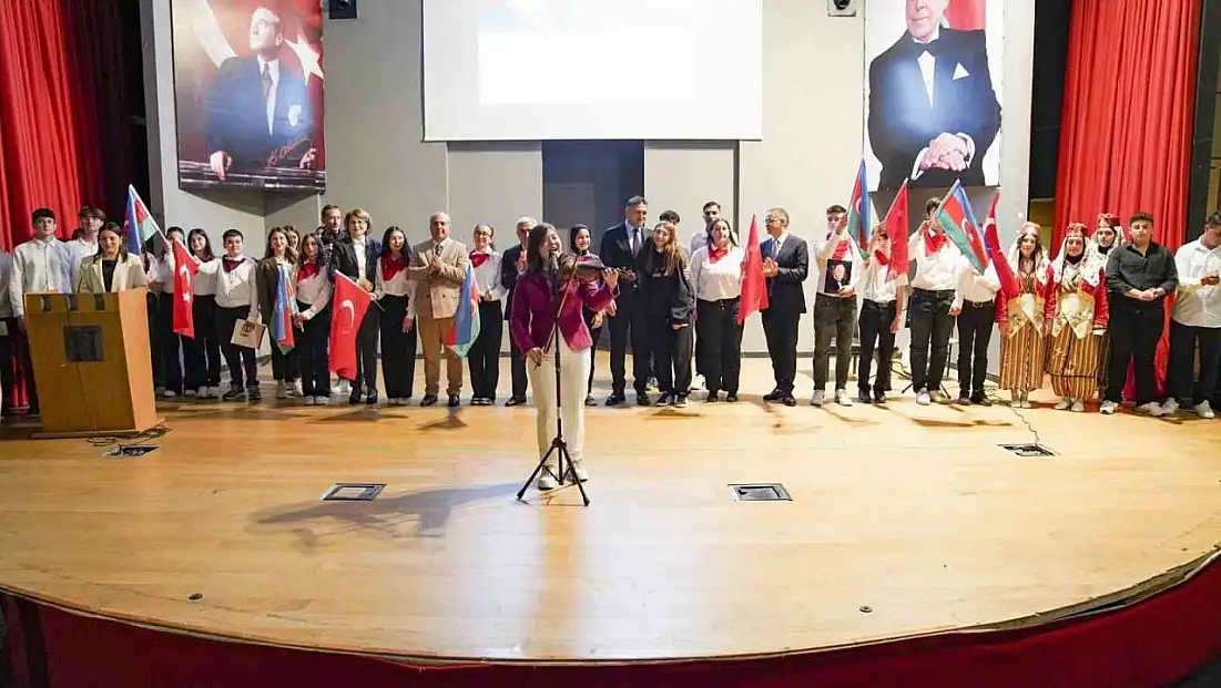 Aliağa'da Gül Bayramı etkinliği düzenlendi