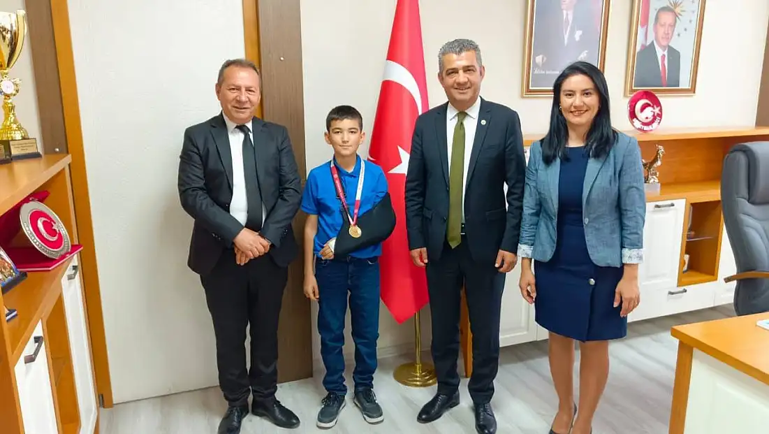 Azmiyle engeli aştı, Türkiye şampiyonu oldu