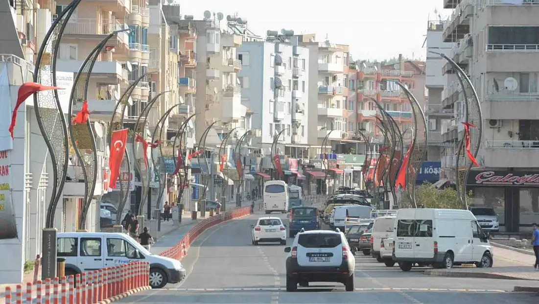 İzmir'de trafiğe kayıtlı araç sayısı 2 milyona yaklaştı