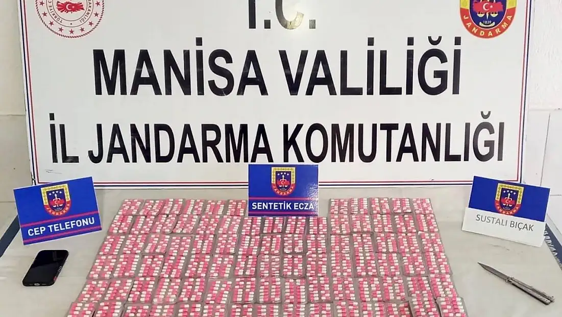 Sentetik ecza haplarıyla yakalandı
