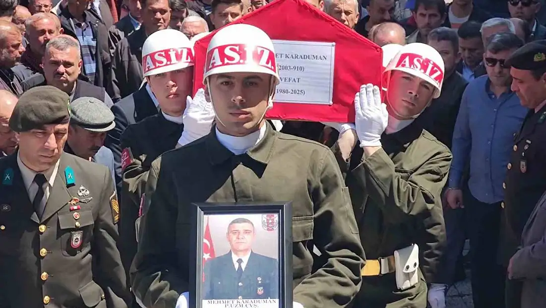 Şırnak'ta kalp krizi sonucu vefat eden uzman çavuş son yolculuğuna uğurlandı