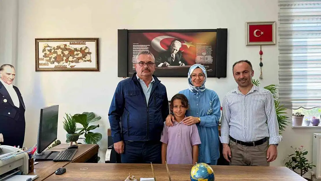 '1 Kural 1 Ömür' temalı resim yarışması il birincisi Hisarcık Atatürk İlkokulu'ndan