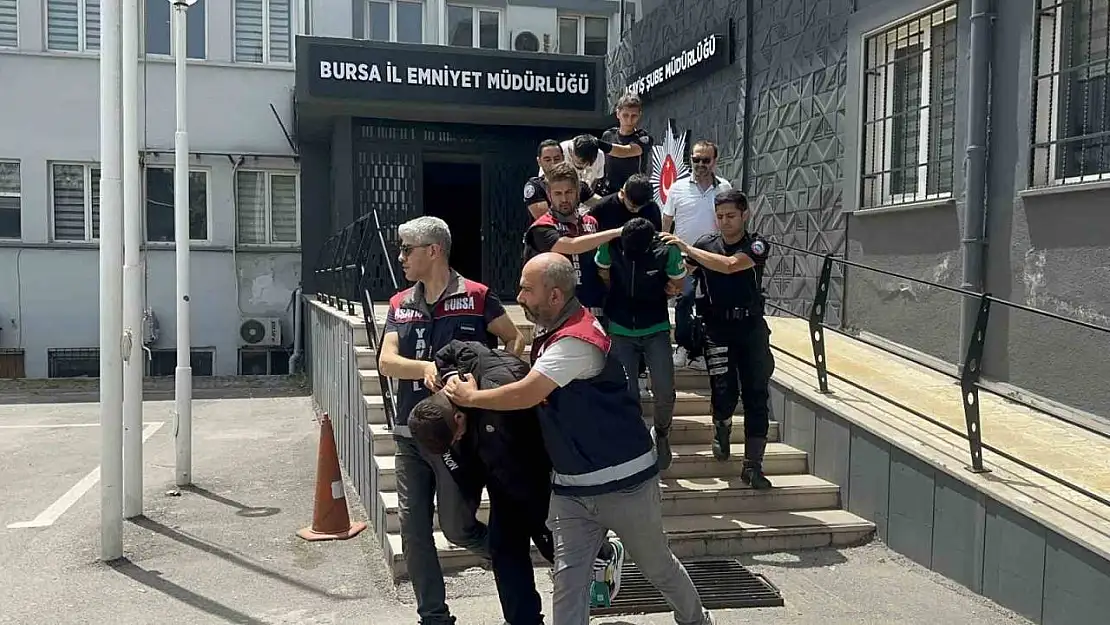 'Başkomiser Volkan' çetesini gerçek komiserler enseledi