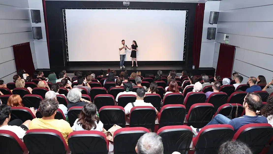 'Bir Yönetmen Bir Söyleşi' yeni dönemde  sinemaseverlerle buluştu