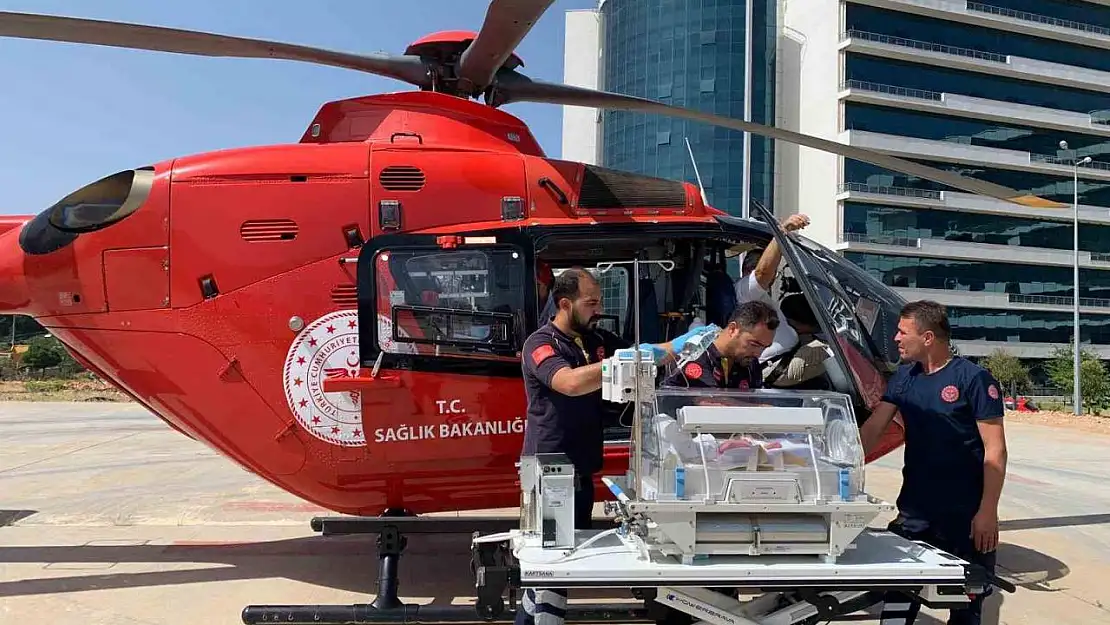 'Mavi Bebek' hastalığı teşhisi konan bebek Ambulans Helikopter ile Ankara'ya sevk edildi