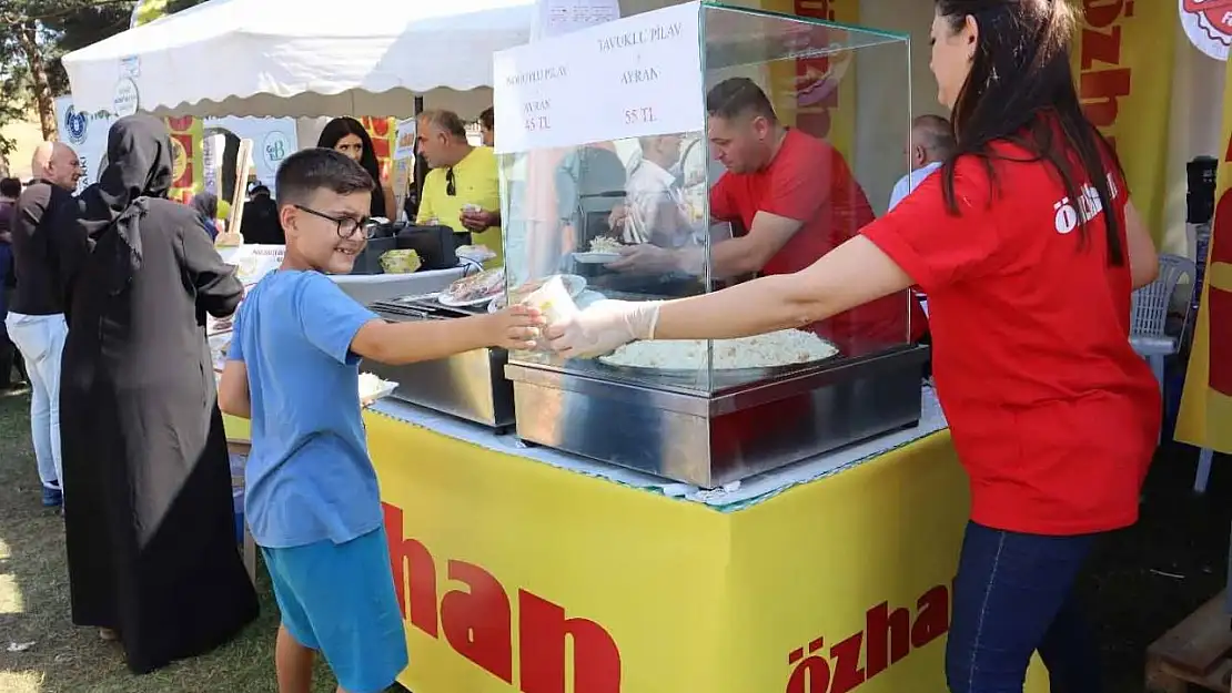 'Özhan Lezzetleri' 2. Gastronomi Festivali'nde Bursalılarla buluştu