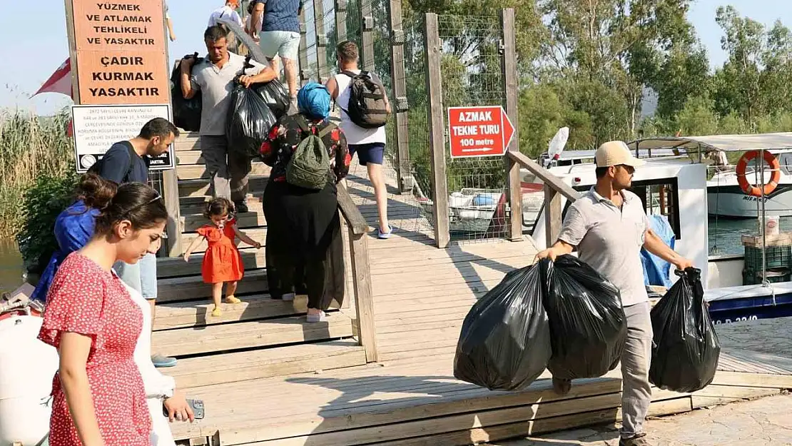 'Sakin Kent'te 4 günde 200 ton çöp toplandı