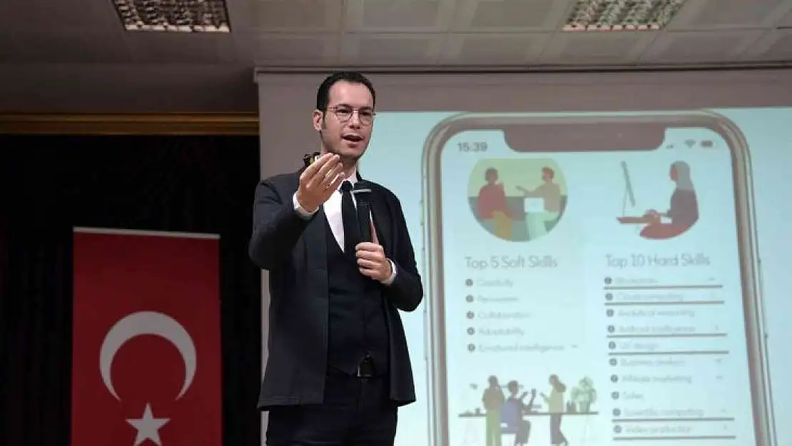 'Teknoloji Çağında Eğitim' söyleşisi