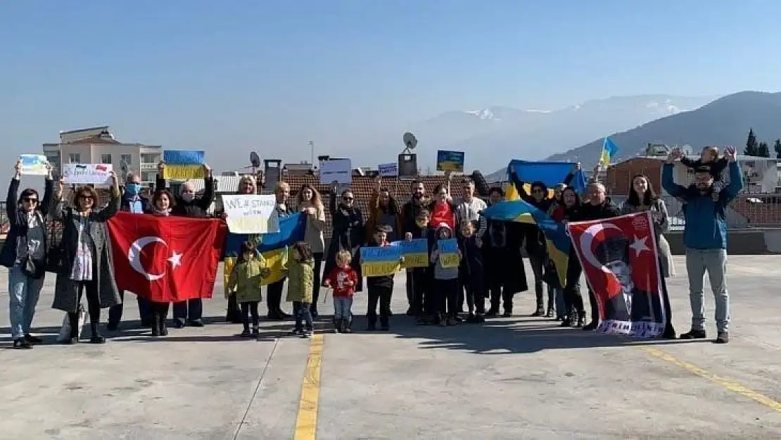 'Ukrayna'da savaş istemiyoruz' çağrısında bulundular