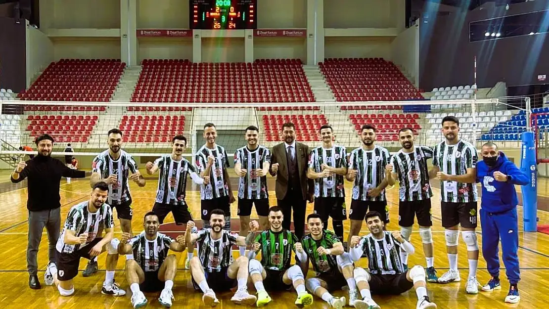1. Lige koşan Denizlispor Cavidil yarı finallere 3-0'lık galibiyetle başladı