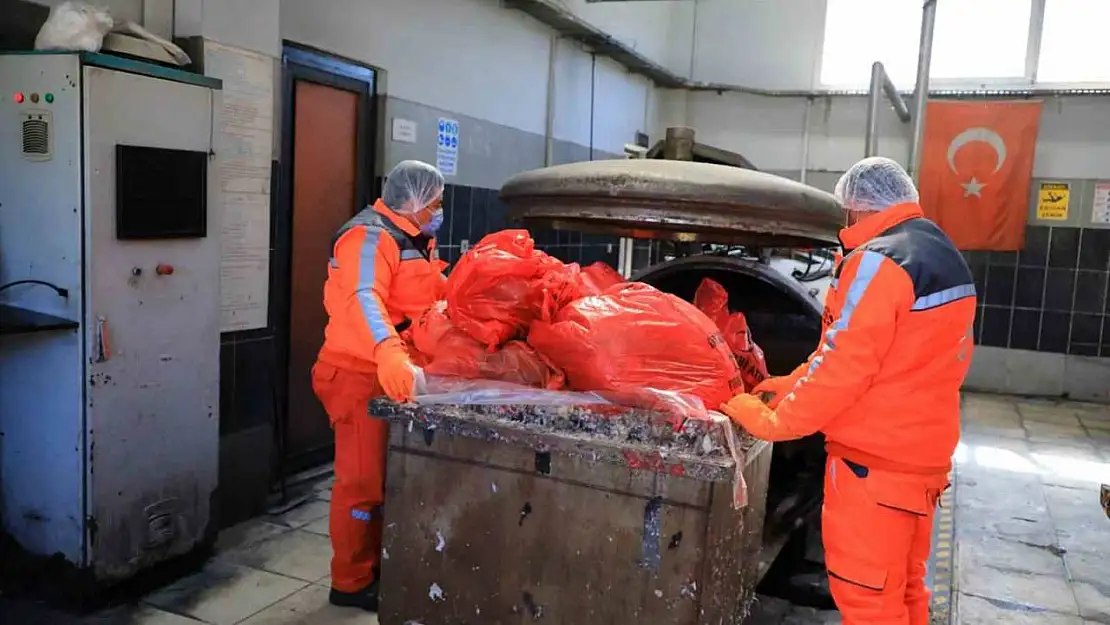 10 bin ton tıbbi atık bertaraf edildi