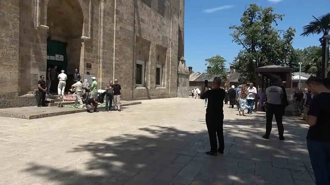 15 Temmuz Şehitleri için Ulucamii'de Kuran-ı Kerim okundu