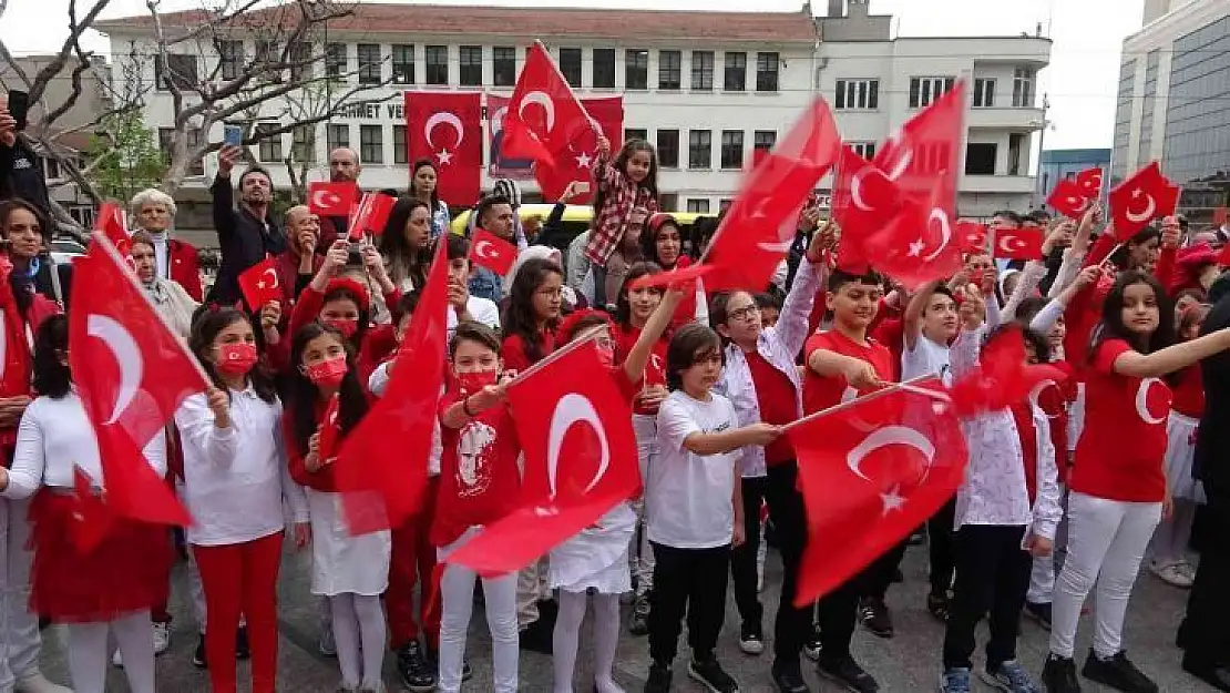 23 Nisan kutlamaları Bursa'da coşkuyla başladı