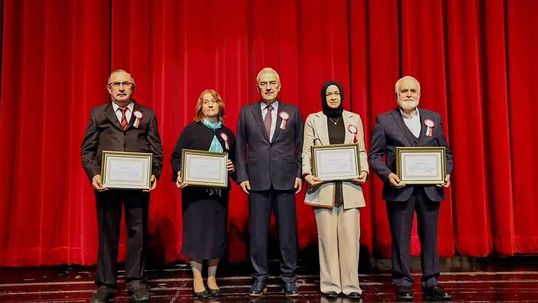 24 Kasım Öğretmenler Günü Bursa'da kutlandı