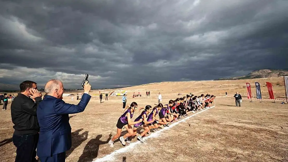 265 sporcu Pamukkale'de koştu