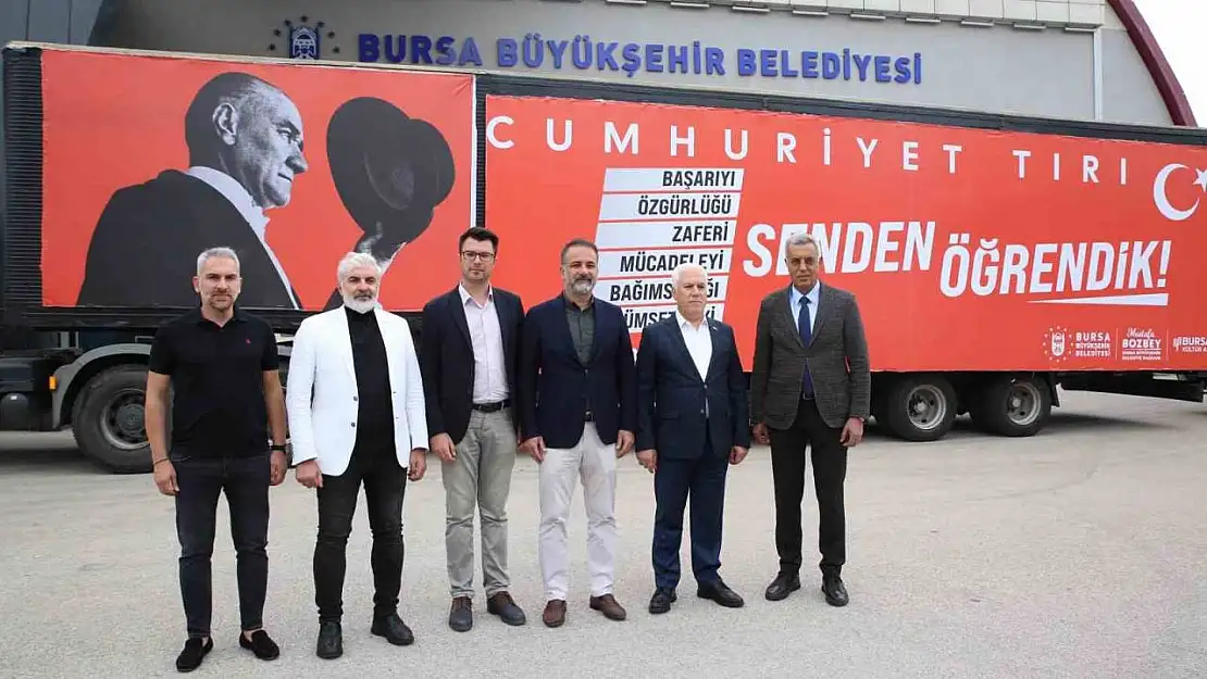 29 Ekim coşkusu 'Cumhuriyet Tırı' ile Bursa'yı sarıyor