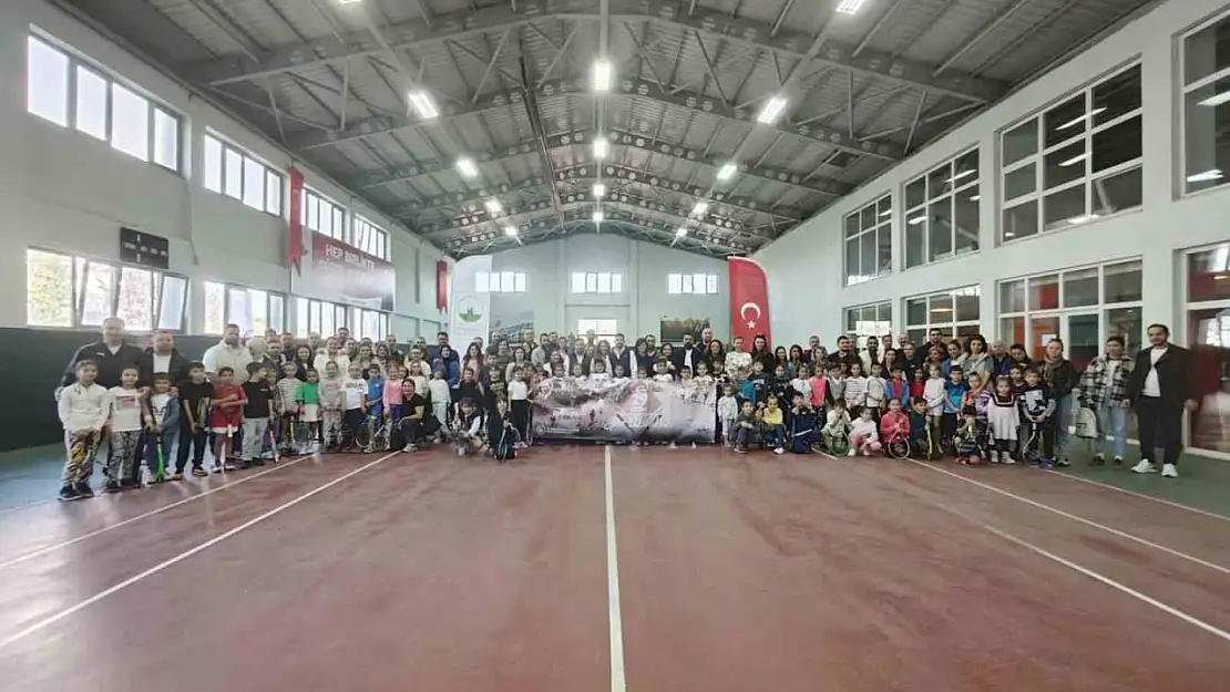 29 Ekim Cumhuriyet Kupası Tenis Turnuvası başladı