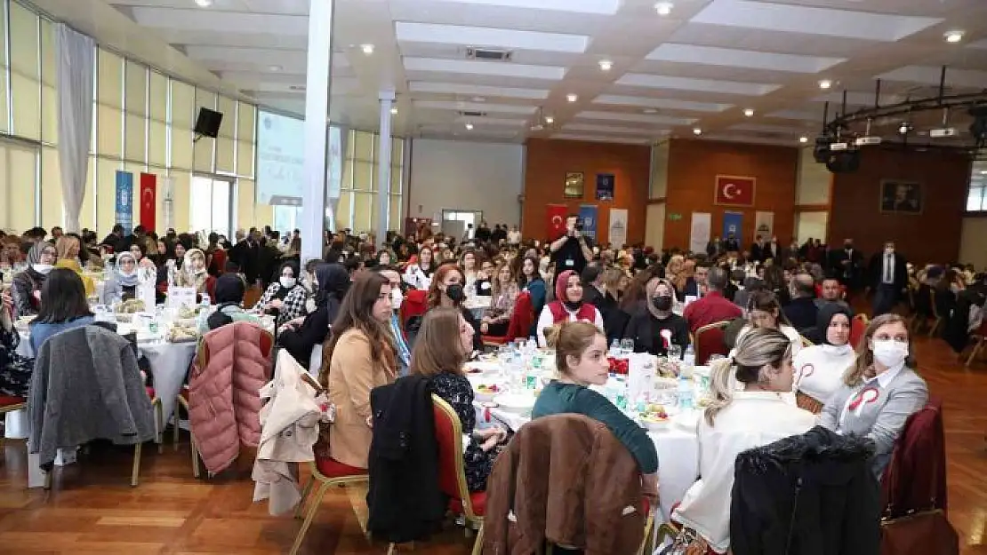 40 bin öğretmene 40 bin fidan