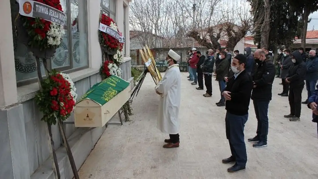 6. kattan düşerek hayatını kaybeden akademisyene son görev