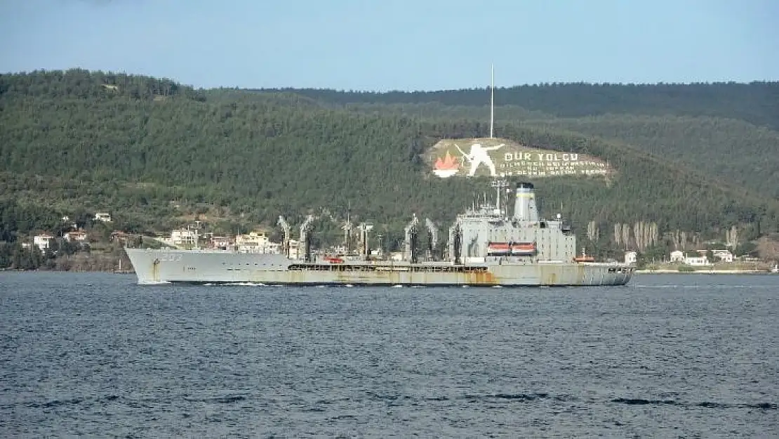 ABD savaş gemisi 'USNS Laramie' Çanakkale Boğazı'ndan geçti