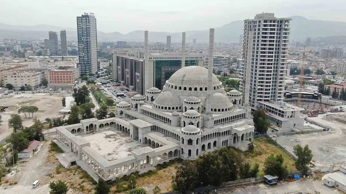 Açıldığında protokol camisi olacaktı, 7 yılda tamamlanamadı