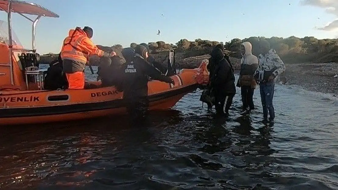 Adalarda mahsur kalan mülteciler kurtarıldı