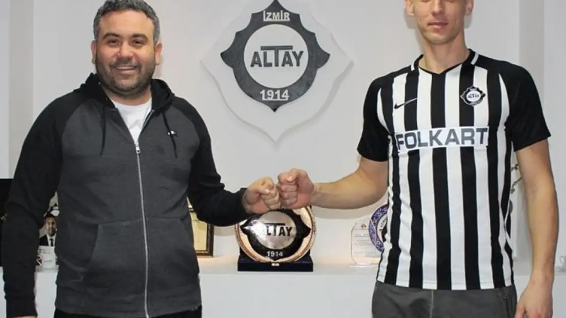 Adam Stachowiak, Altay'da