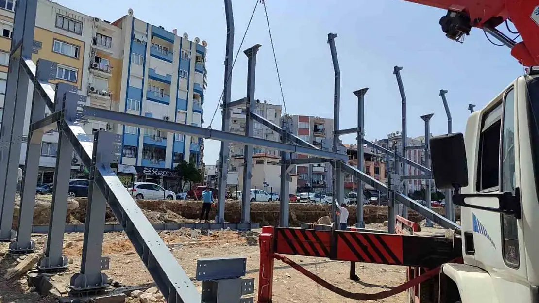 Adnan Menderes Stadyumu yıl sonuna yetişecek