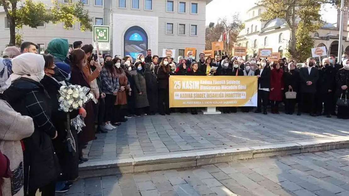 Ak kadınlar 'kadına şiddete hayır' dedi