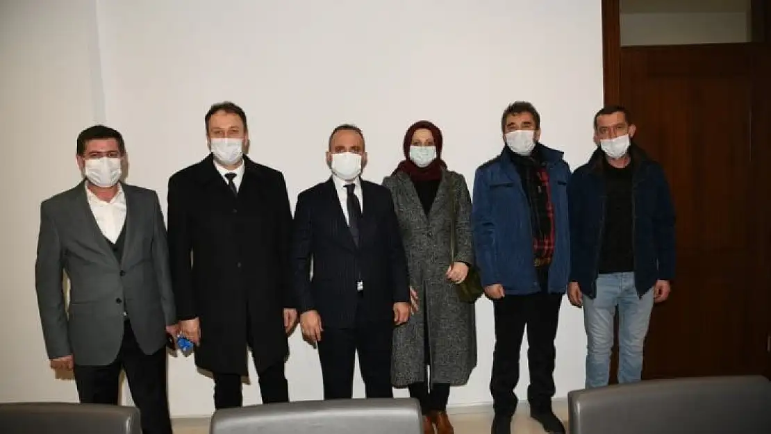 Ak Parti Grup Başkanvekili Turan Çan teşkilatı ile buluştu