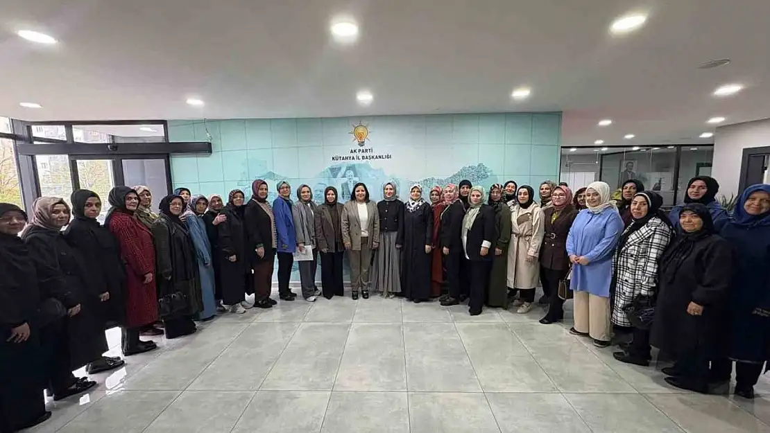 AK Parti Kütahya İl Kadın Kolları'ndan Değerlendirme ve İstişare Toplantısı