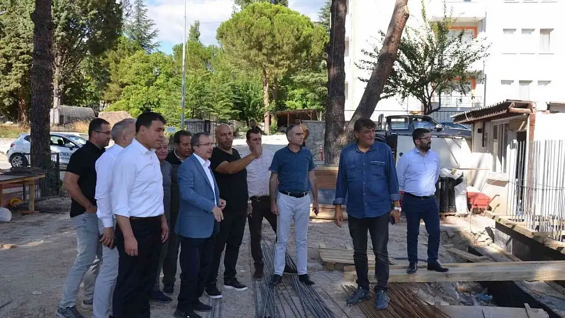 AK Parti'li Aydemir'den ilçelerde yoğun mesai