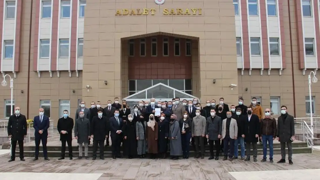 AK Parti Manisa İl Başkanı Hızlı mazbatasını aldı