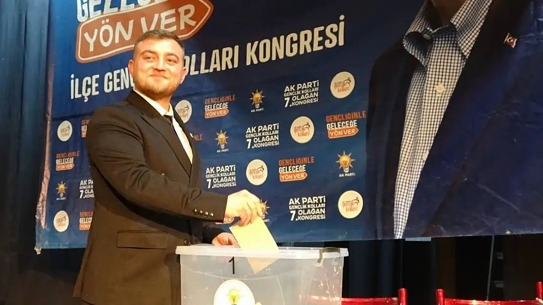 AK Parti Tavşanlı İlçe Gençlik Kolları Başkanlığı'nda kongre heyecanı