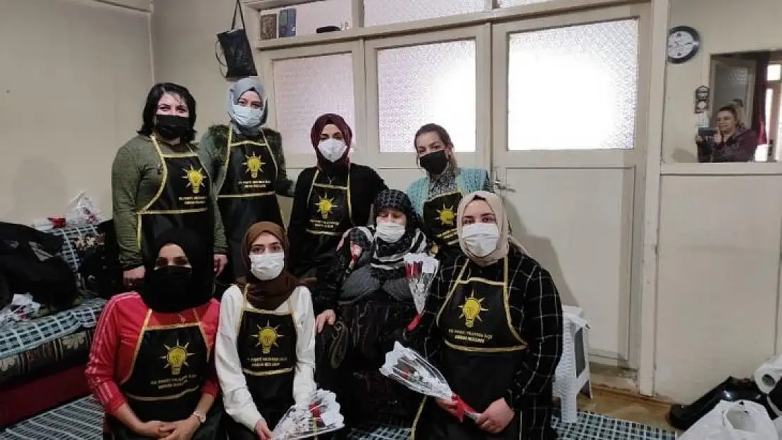 AK Parti Yıldırım yaşlılara sahip çıkıyor