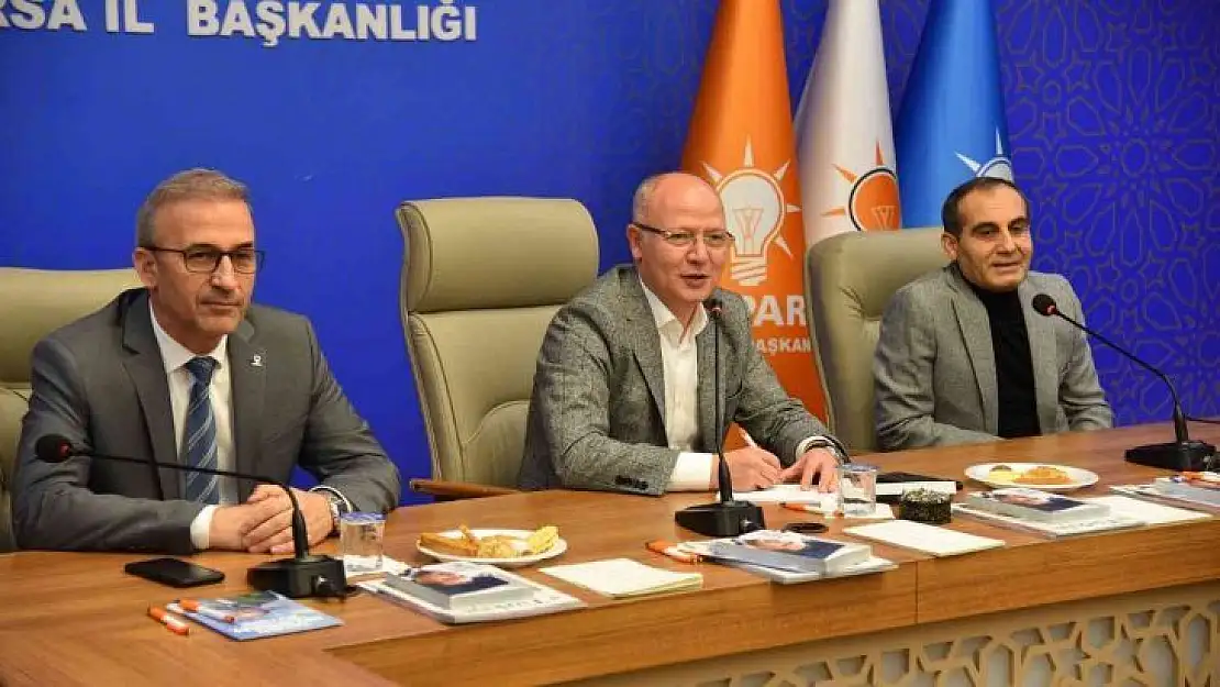 AK teşkilatlar yeni üyelerle gücüne güç katıyor