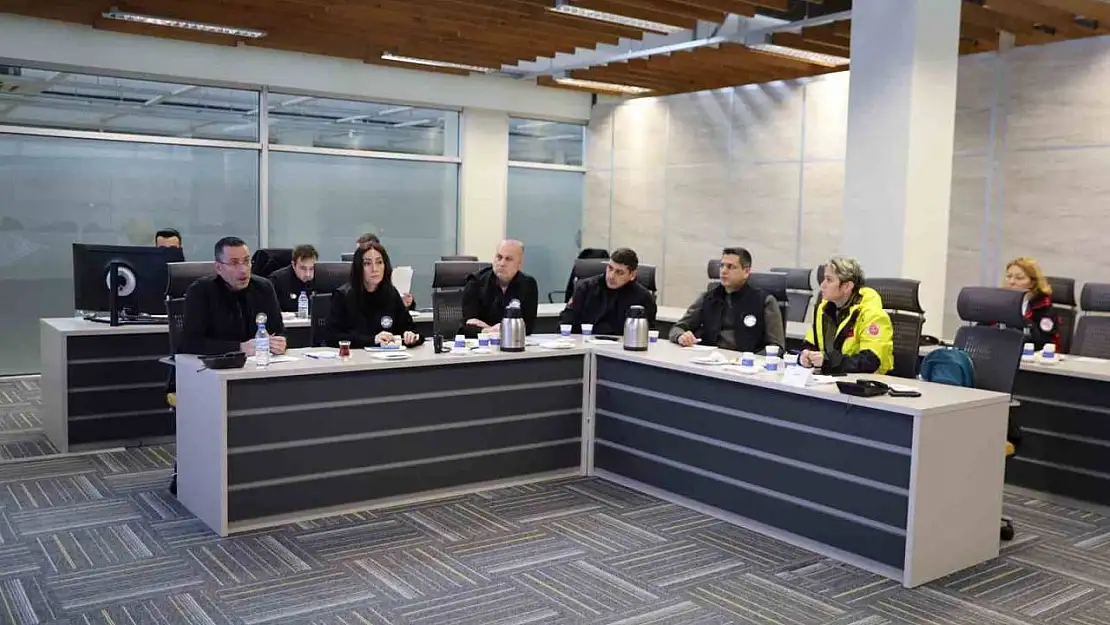 AKOM'da arama kurtarma ekipleri ile istişare toplantısı