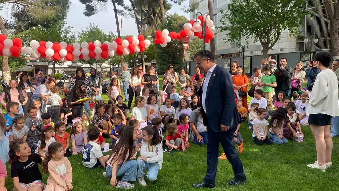 Alaşehir Belediyesi çocukları unutmadı