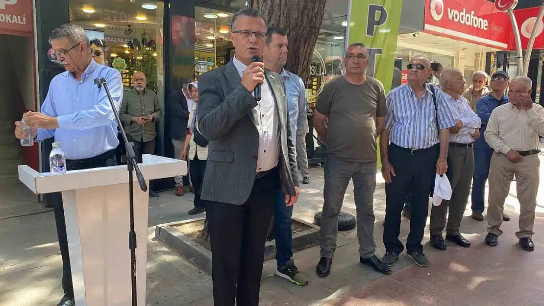 Alaşehir CHP'den Özel'e yapılan saldırıya kınama