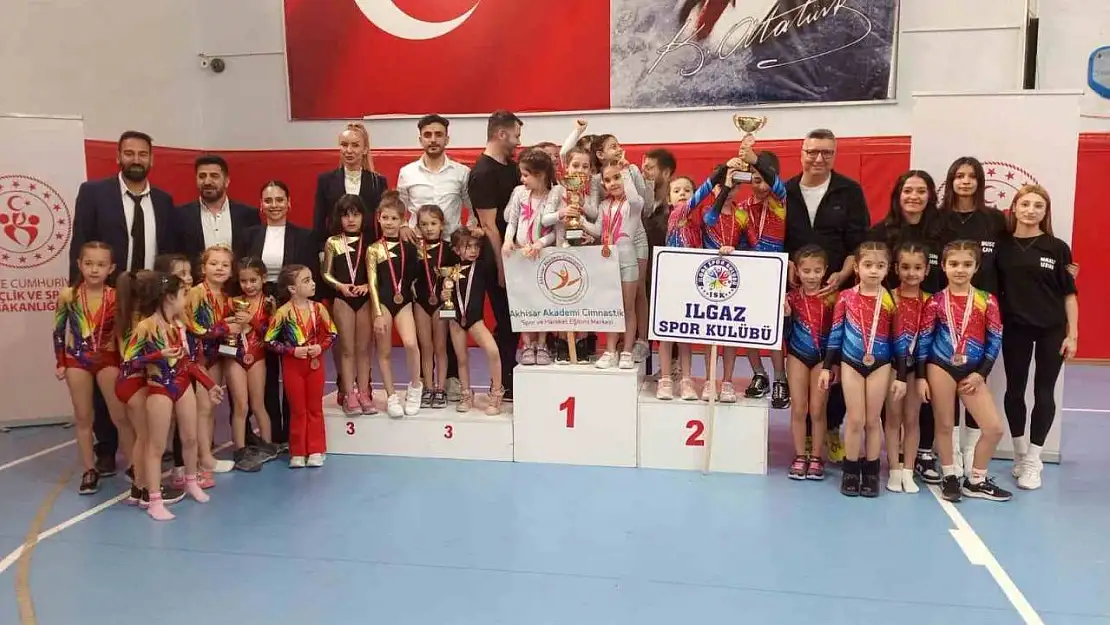Alaşehir'de Artistik Cimnastik Turnuvası düzenlendi