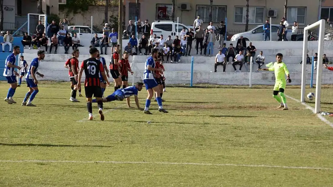 Aliağa Belediyesi Helvacıspor, Çiğli Belediyespor'u 2-0 yendi