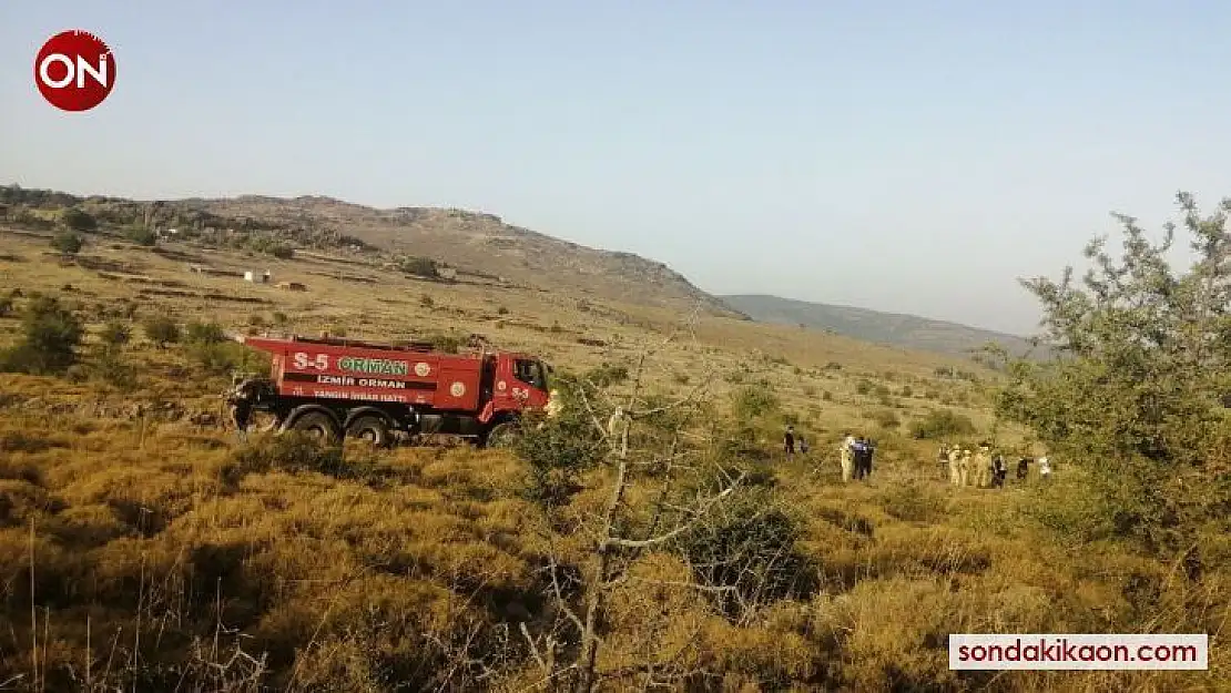 Aliağa'da makilik alanda çıkan yangını söndürme çalışmaları devam ediyor