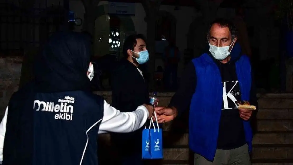 Aliağa'da Mevlit Kandili dualarla idrak edildi