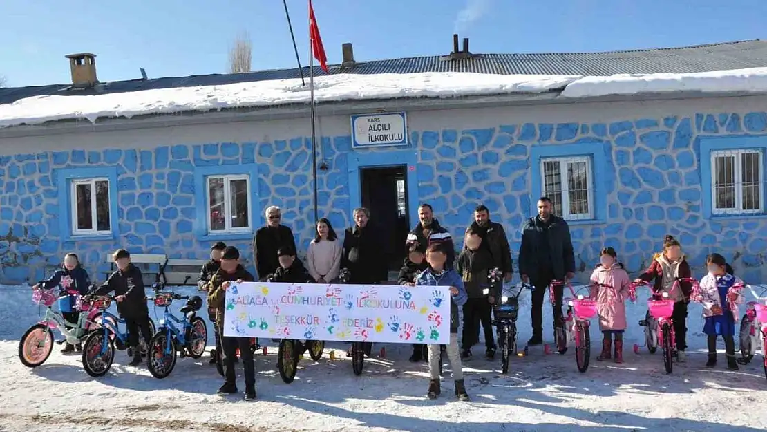 Aliağa'dan doğu illerindeki öğrencilere bisiklet