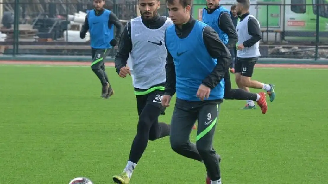 Aliağaspor FK, hazırlıklara ara vermiyor