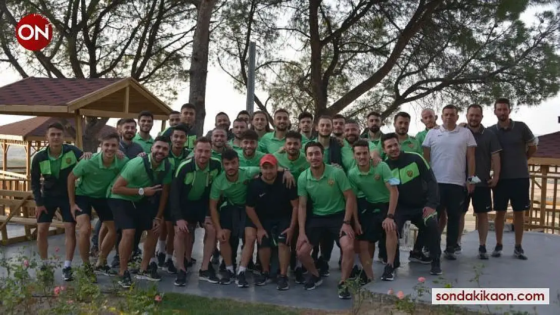 Aliağaspor FK, moral yemeğinde bir araya geldi