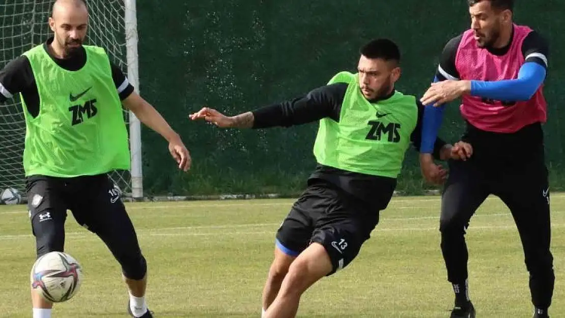 Altay, Beşiktaş'a hazırlanıyor