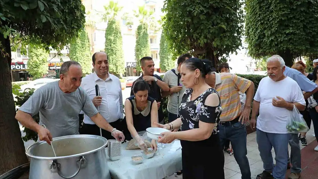 Altı Nokta Körler Derneği Aydın Şubesi'nden 500 kişilik aşure hayrı