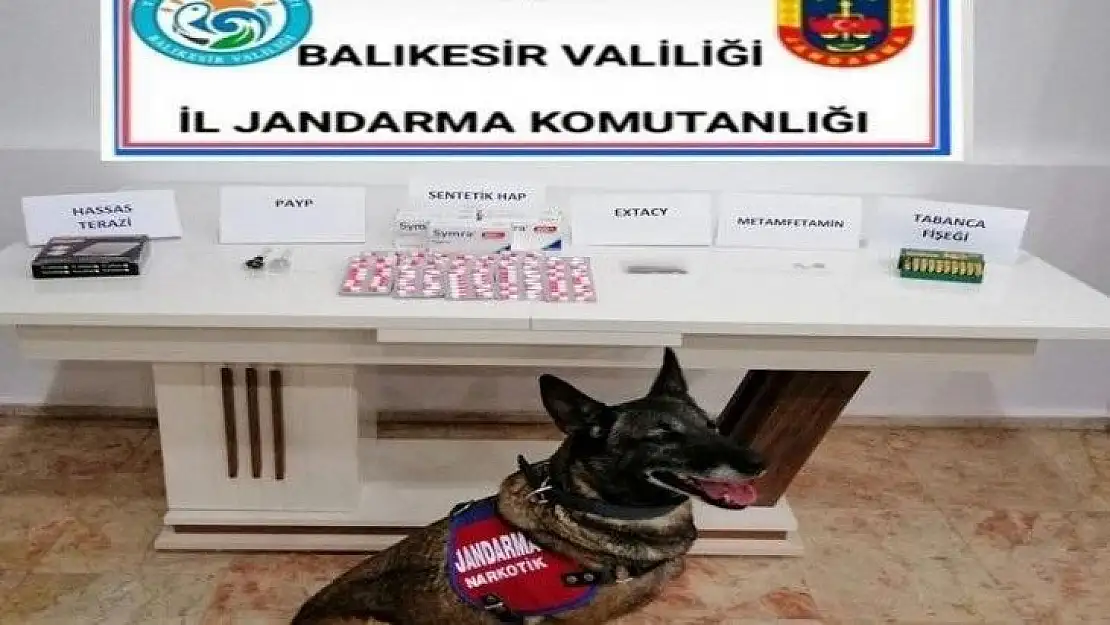 Altıeylül'de 3 kişiye uyuşturucu operasyonu