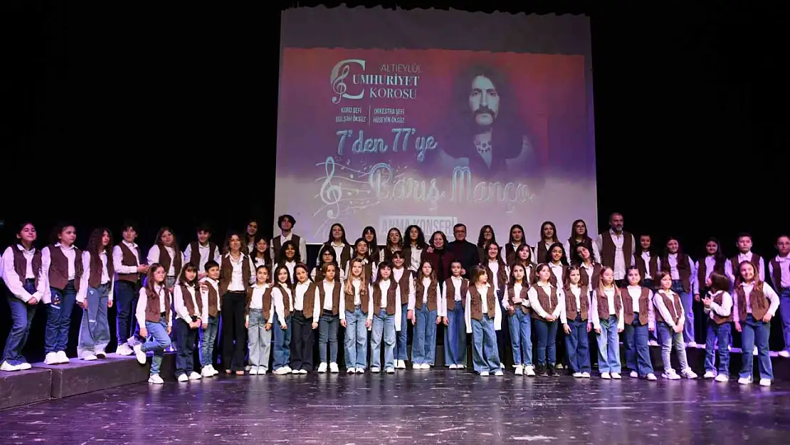 Altıeylül'lü Çocuklar Barış Manço'nun eserlerini söyledi